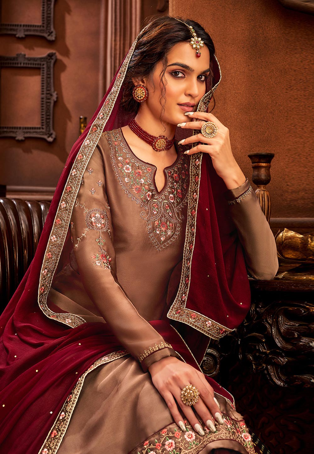 Indo western | Navratri chaniya choli, Choli designs, Navratri dress