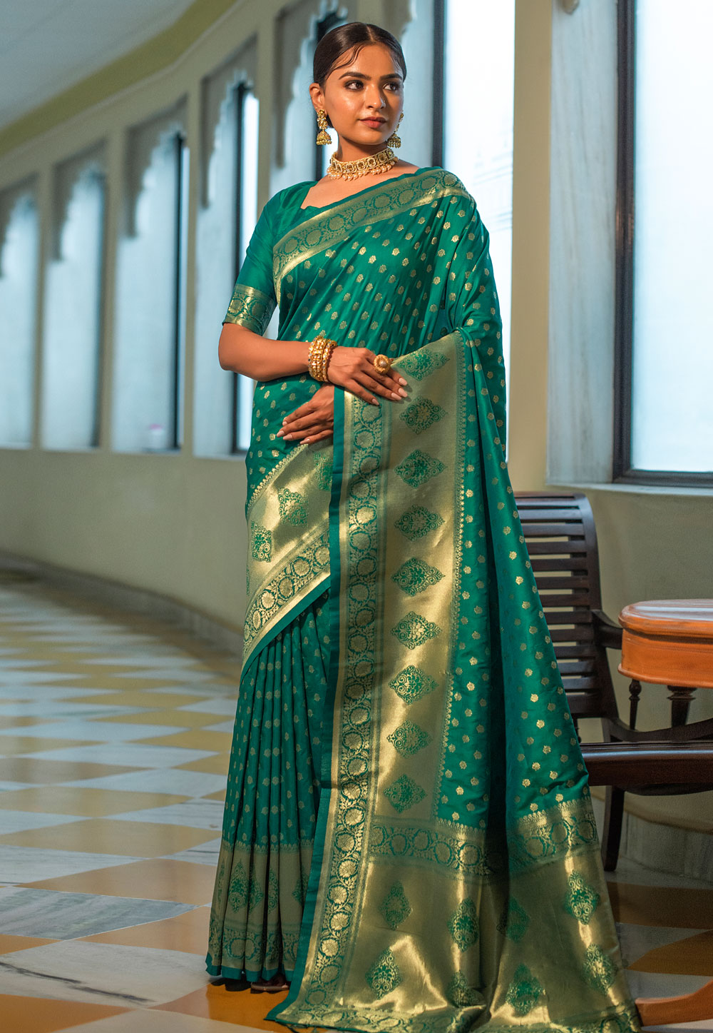 Green Banarasi Silk Saree With Blouse 238740