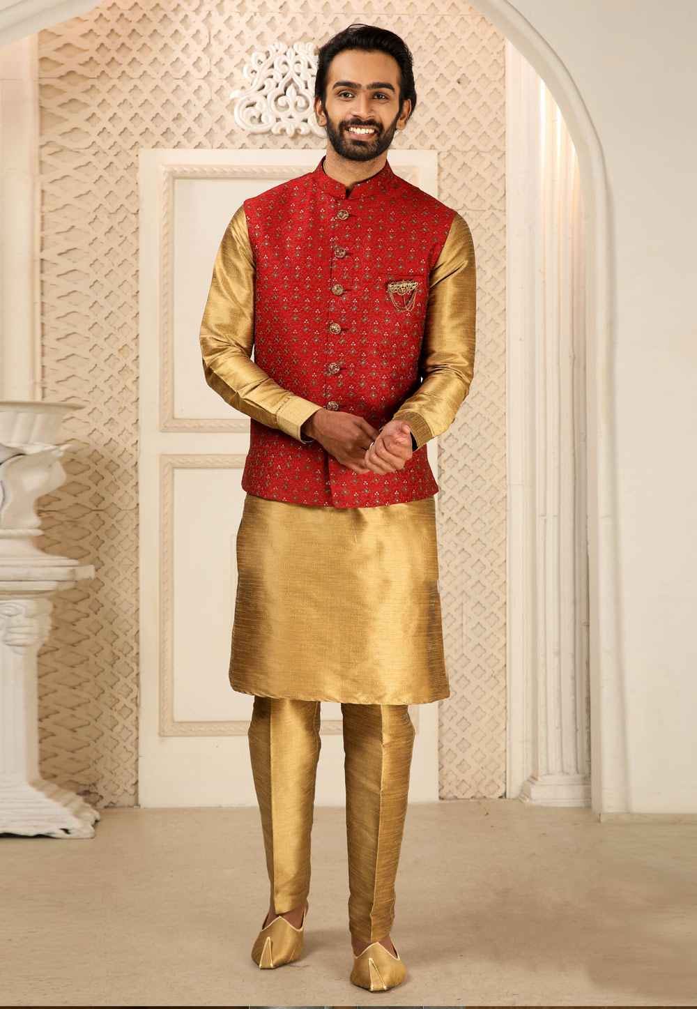 Golden Banarasi Silk Kurta Pajama With Jacket 251962