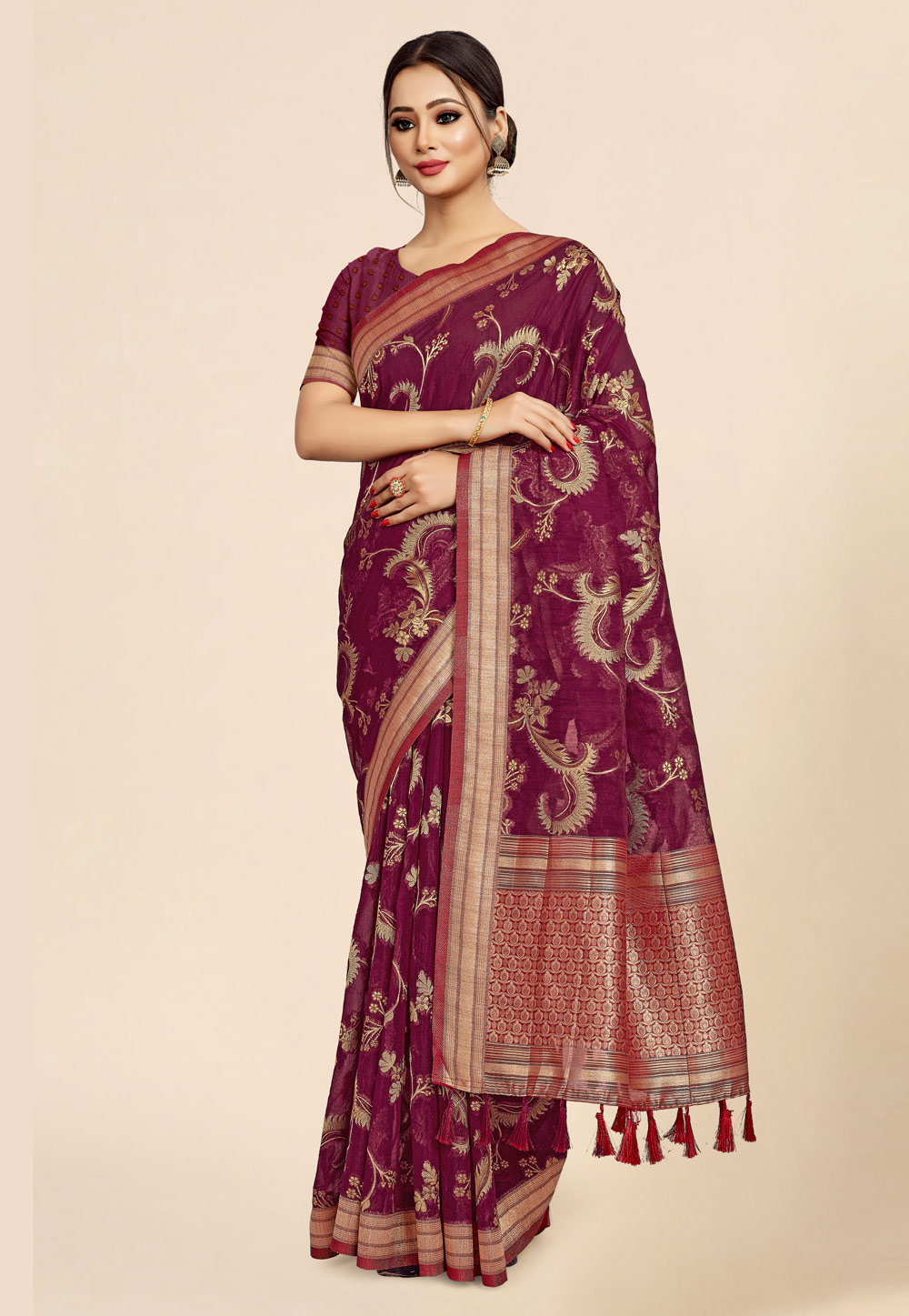 Wine Viscose Saree With Blouse 260387