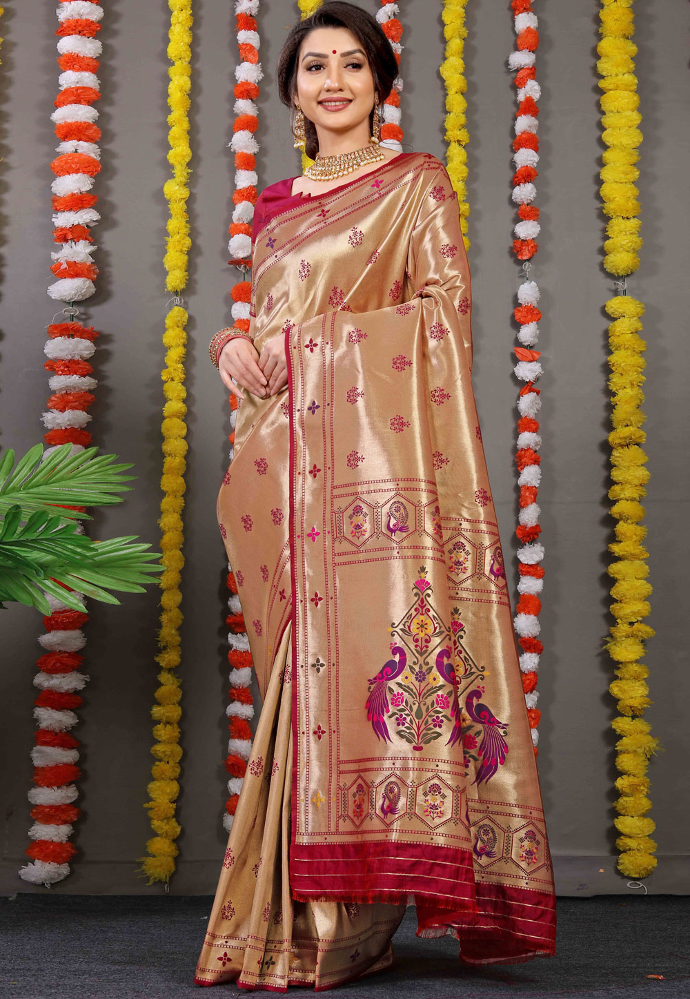 Golden Banarasi Silk Saree With Blouse 254898