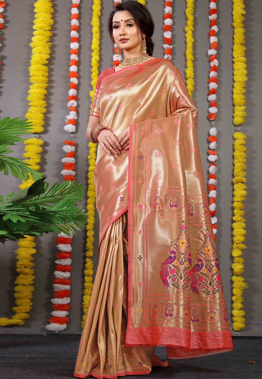 Golden Banarasi Silk Saree With Blouse 254902