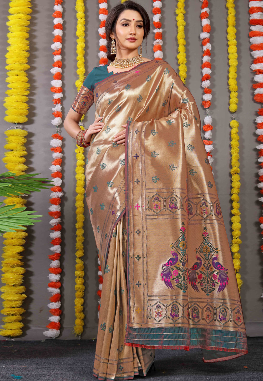Golden Banarasi Silk Saree With Blouse 254903