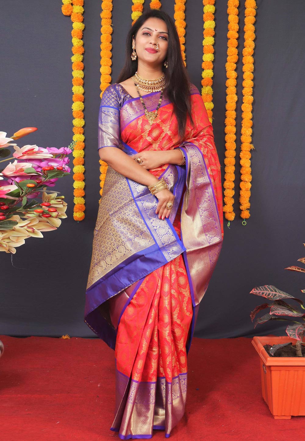 Red Banarasi Silk Saree With Blouse 255543