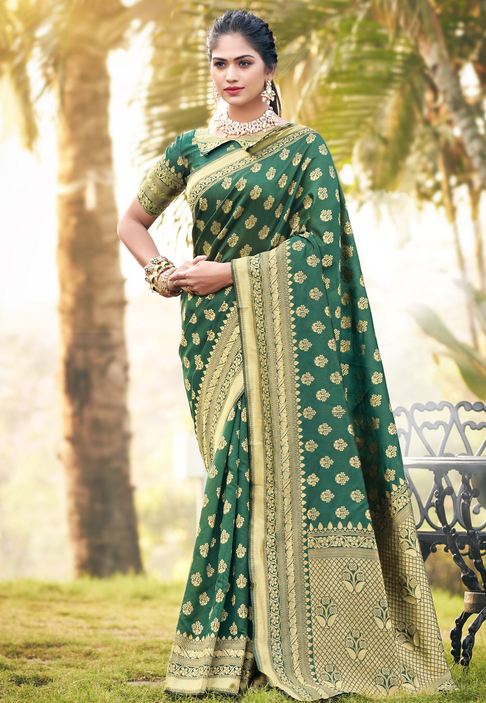 Green Soft Silk Saree With Blouse 262270