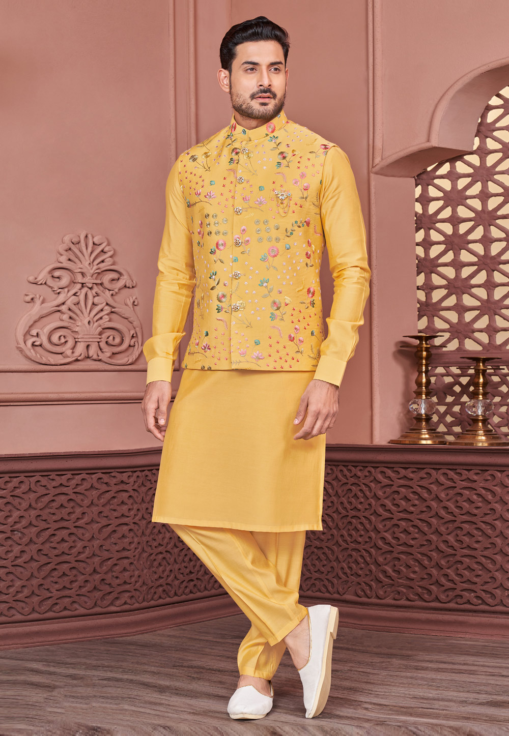 Golden Banarasi Silk Kurta Pajama With Jacket 276750