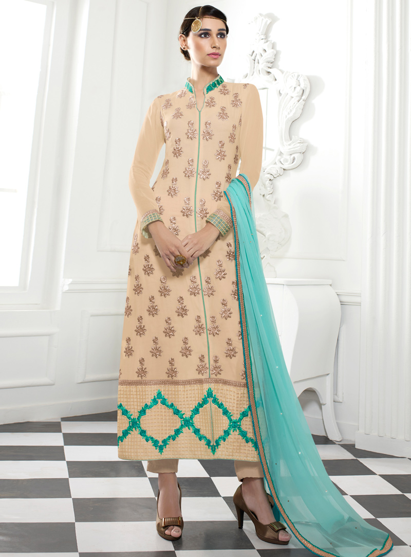 Cream Georgette Pakistani Style Suit 70802