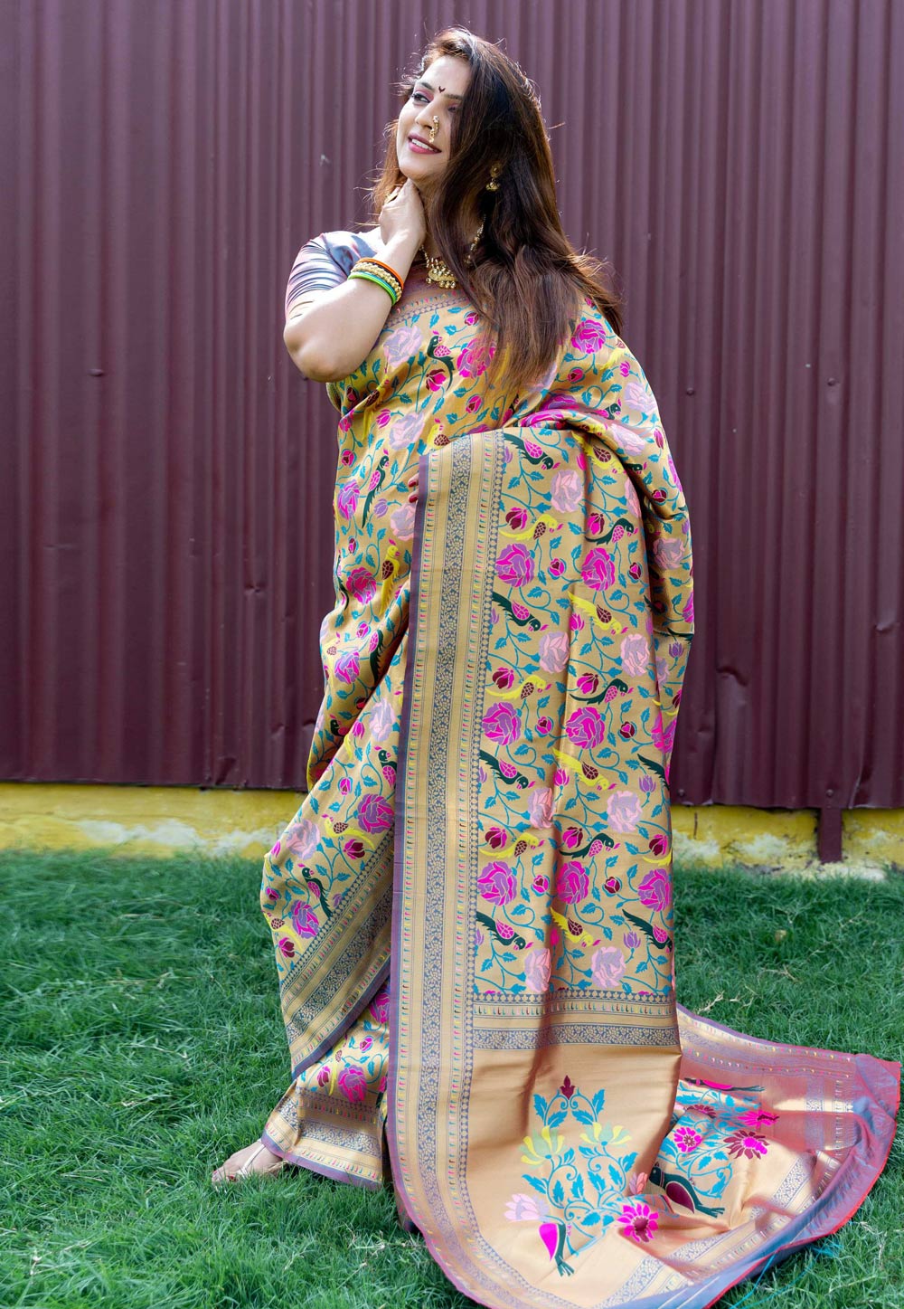 Beige Banarasi Silk Saree With Blouse 257073