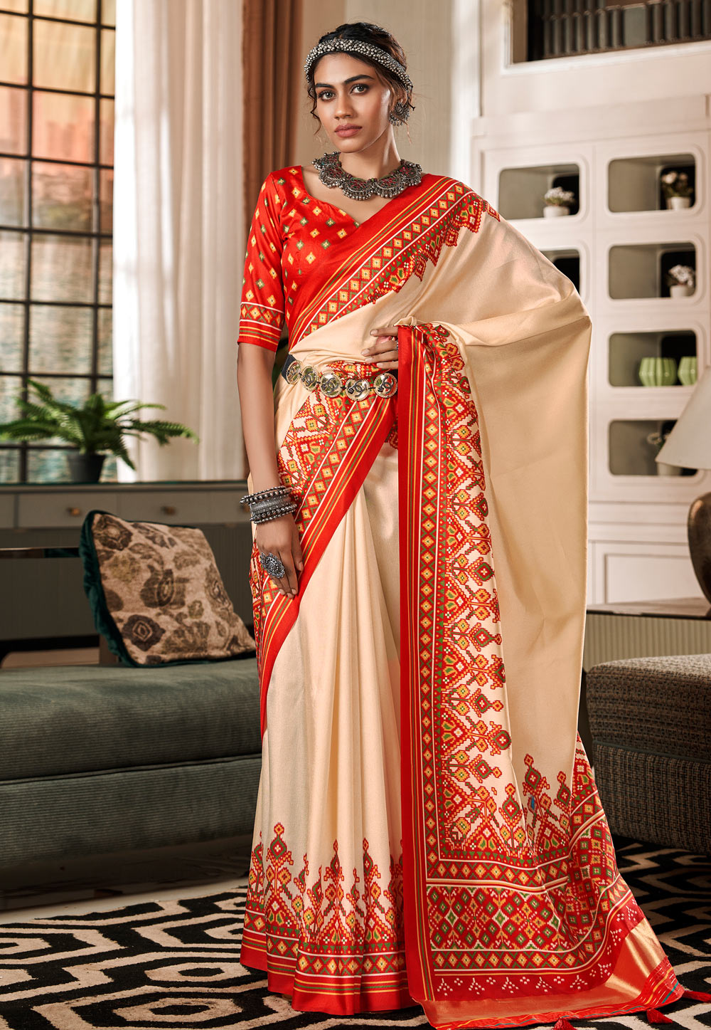 Beige Tussar Saree With Blouse 276980