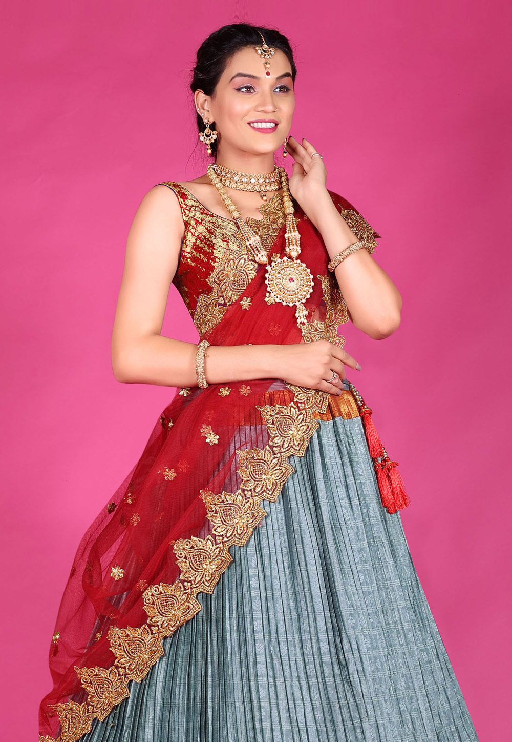 Bridal Asia - #BABride @singhsal looks charasmartic in her silver  bejewelled lehenga by @taruntahiliani and glorious bridal jewellery by  @achaljewellers. Makeup by:@namratasoni #BrideGoals #BAapproved | Facebook