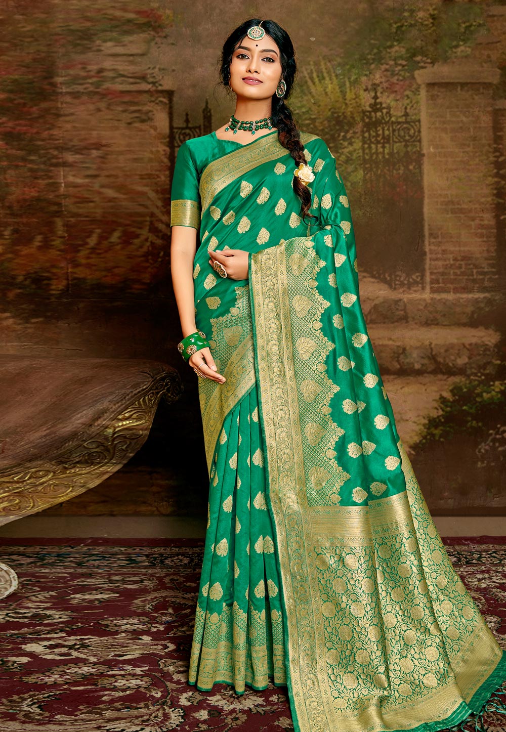 Green Soft Silk Saree With Blouse 245565