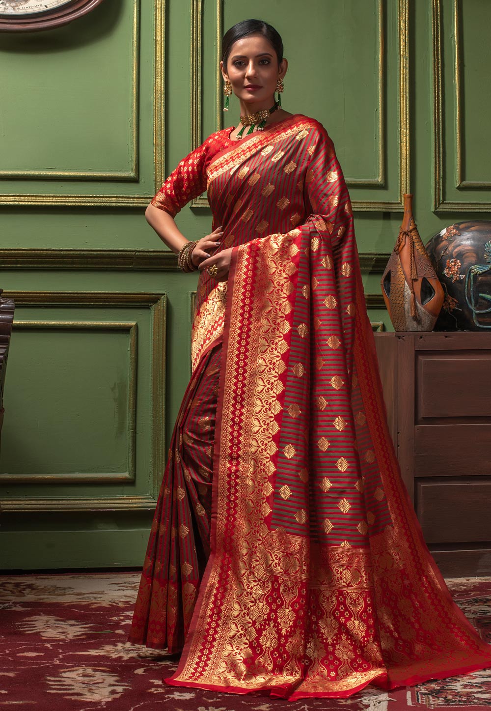Red Banarasi Silk Saree With Blouse 228336