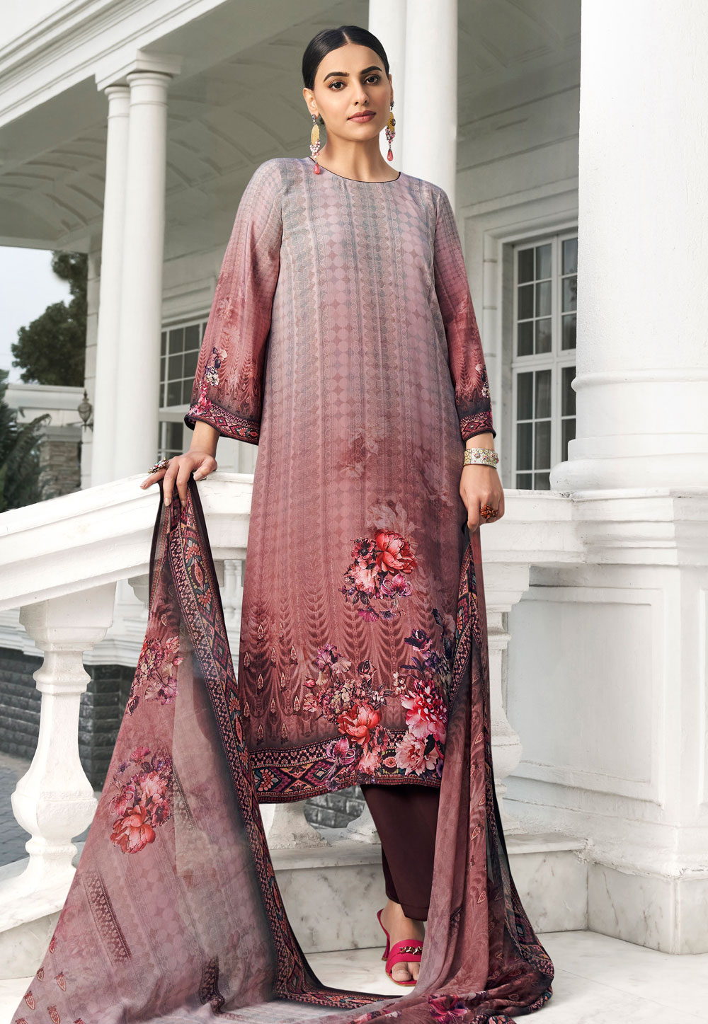 Pakistani on sale crepe suits