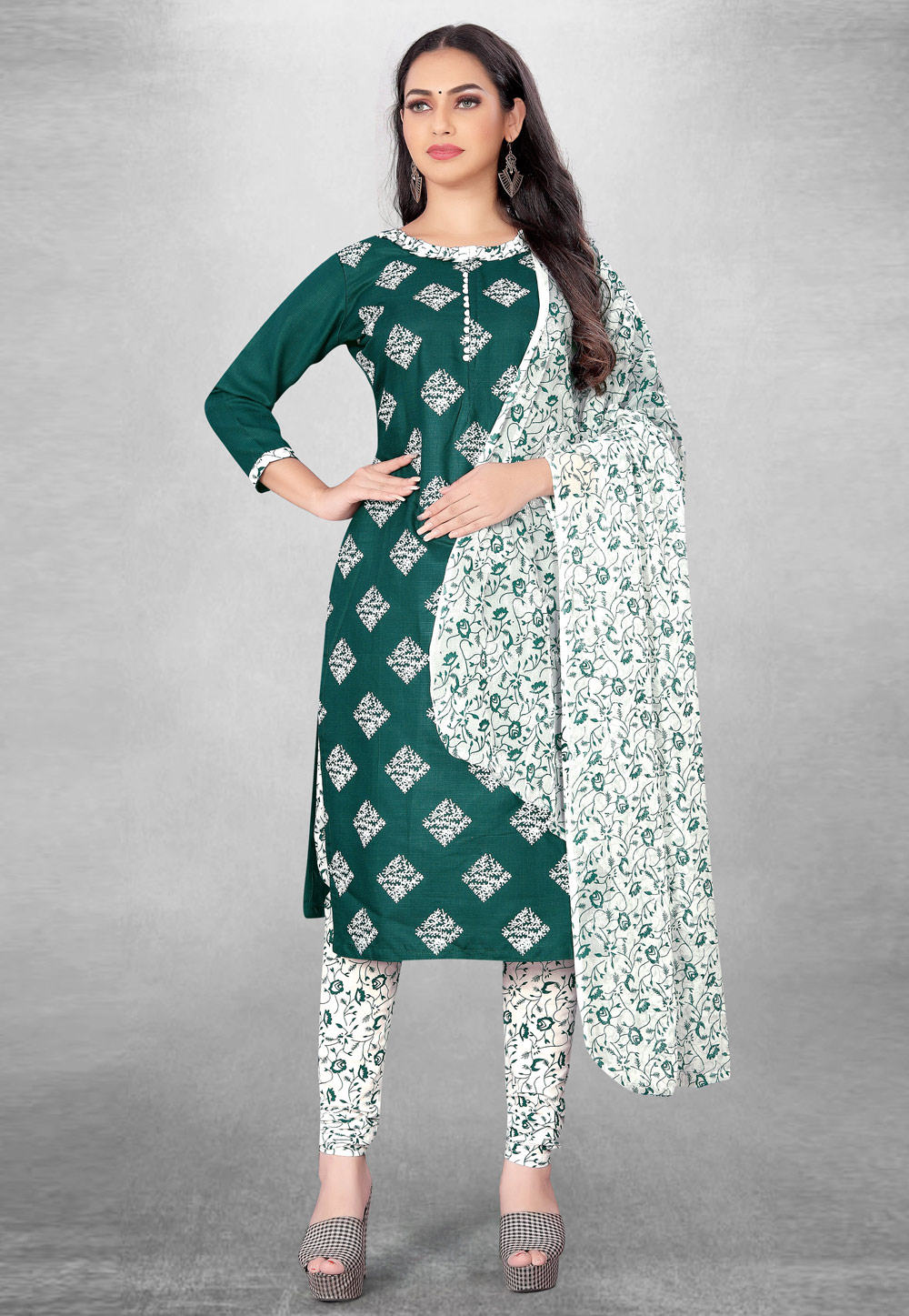 Green Cotton Churidar Salwar Suit 261868