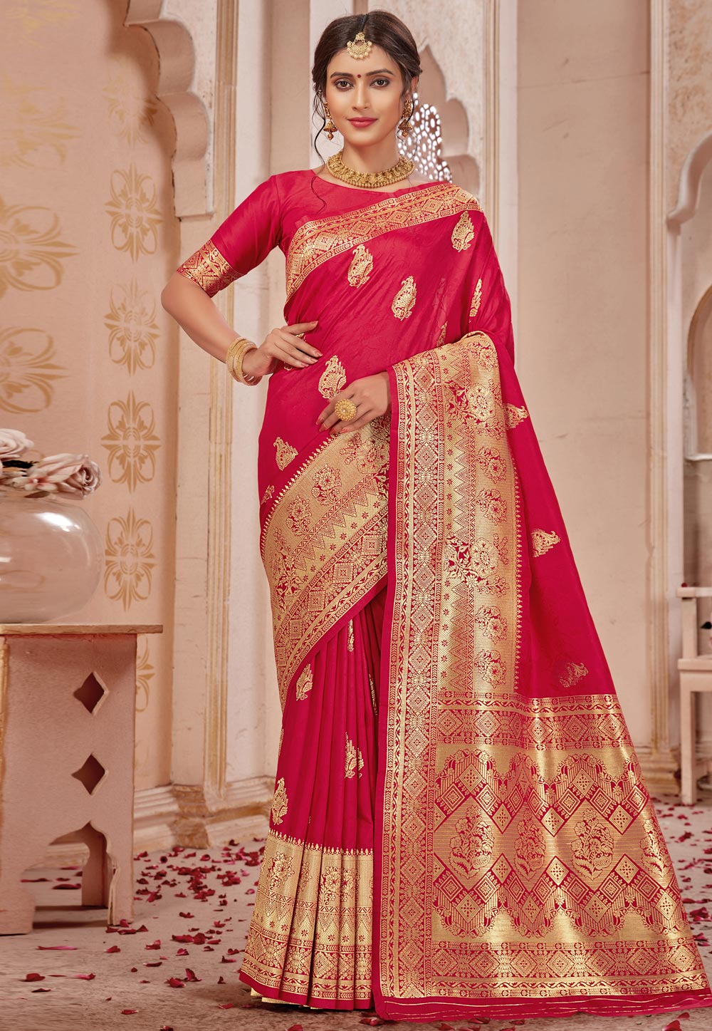 Red Banarasi Silk Saree With Blouse 246798