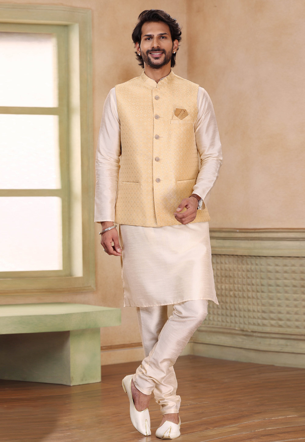 Cream Banarasi Silk Kurta Pajama With Jacket 264614
