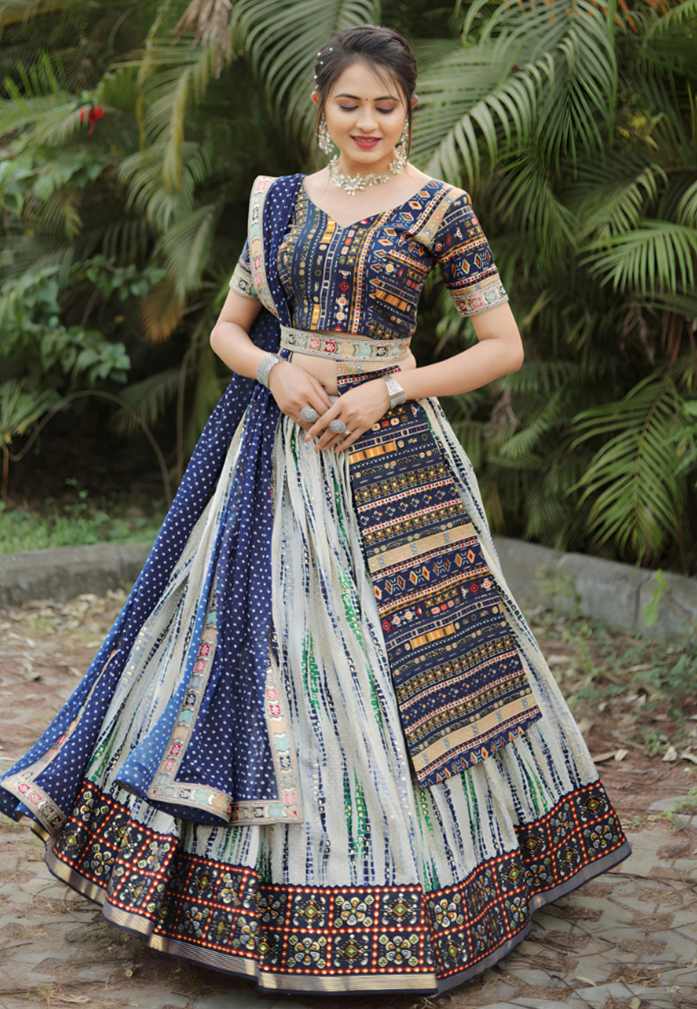 Black Color Chiffon Cotton Chaniya Choli #Lehenga #Navratri | Garba dress,  Indian designer outfits, Afghan dresses