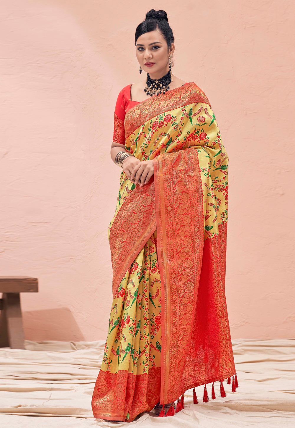 Yellow Silk Saree With Blouse 269378