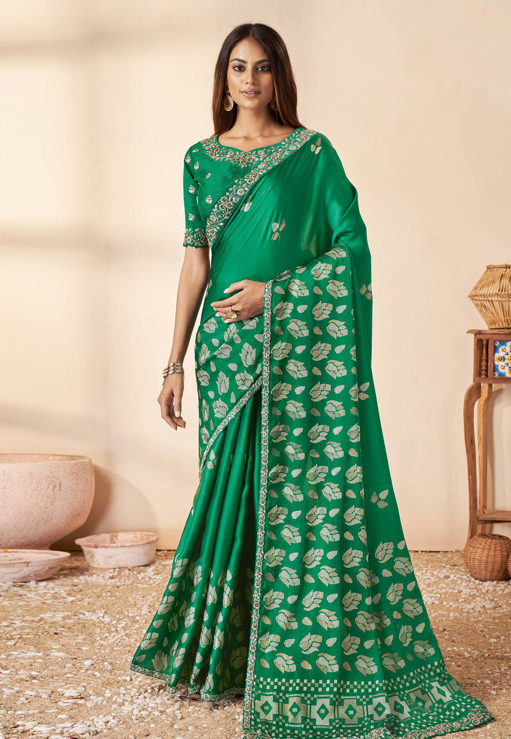 Green Silk Saree With Blouse 272439