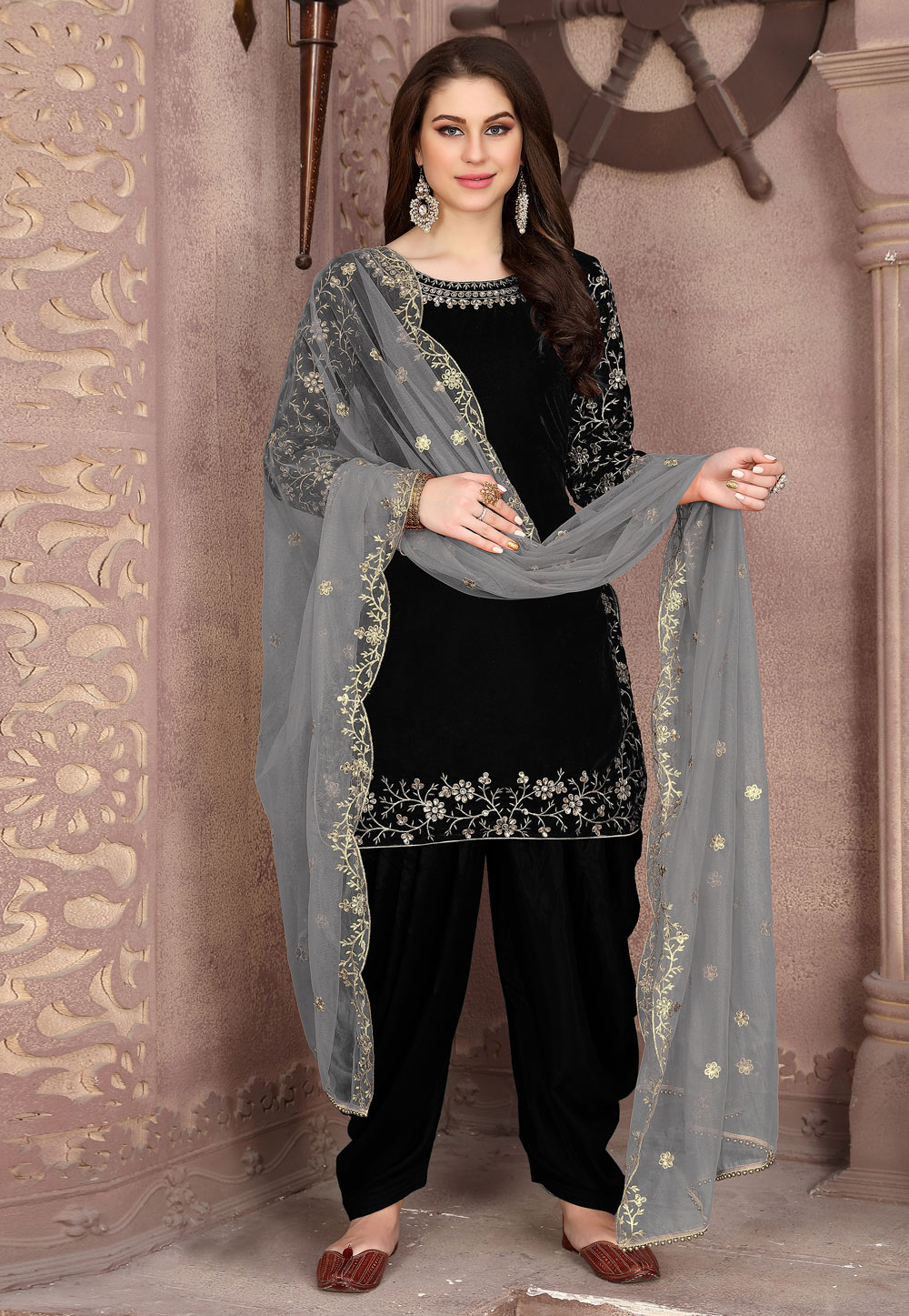 Black Velvet Punjabi Suit 213423