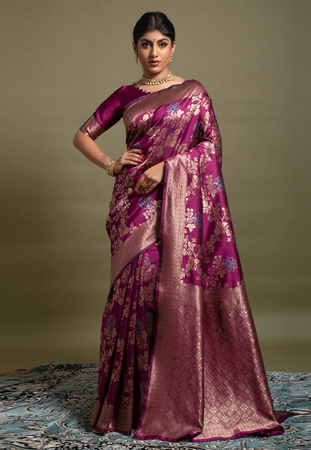 Magenta Banarasi Silk Saree With Blouse 257607