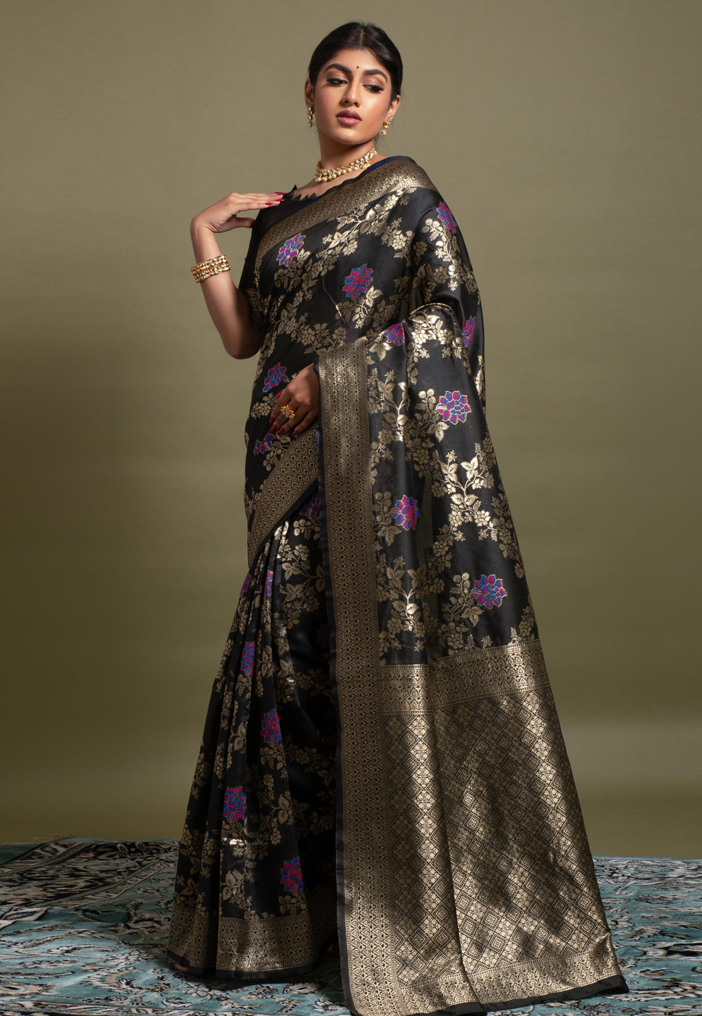 Black Banarasi Silk Saree With Blouse 257608