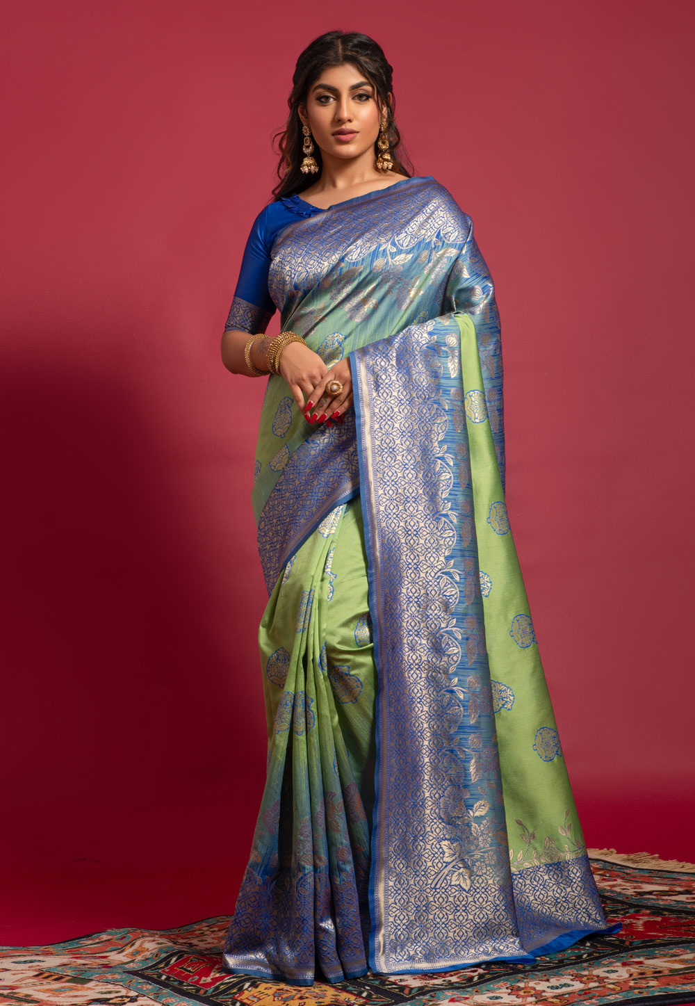 Light Green Banarasi Silk Saree With Blouse 260285