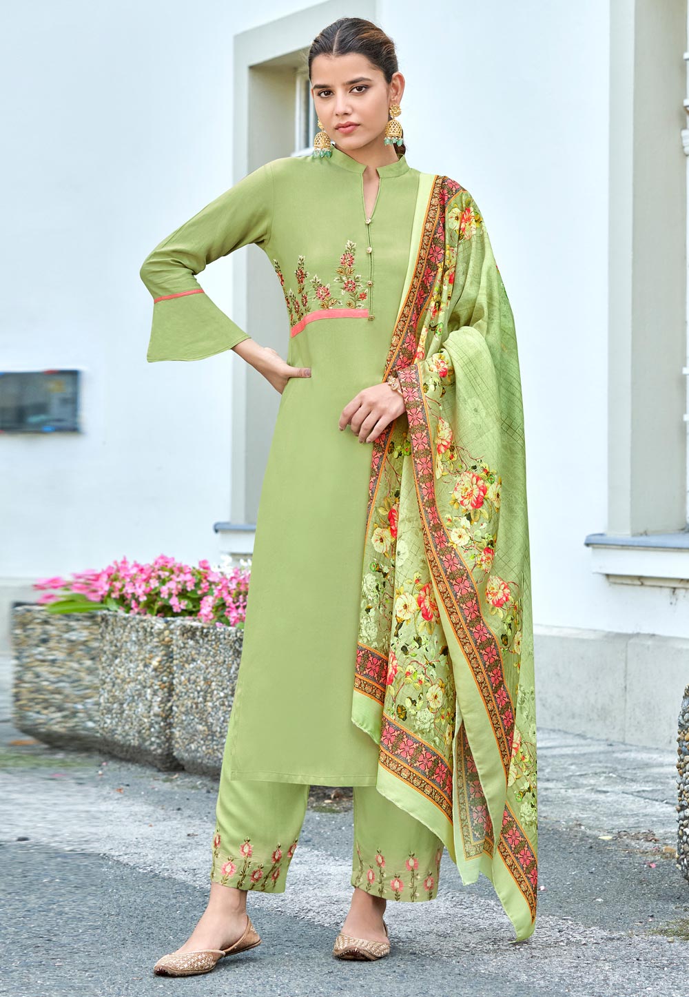 Women Green Salwar Suit - Buy Women Green Salwar Suit online in India