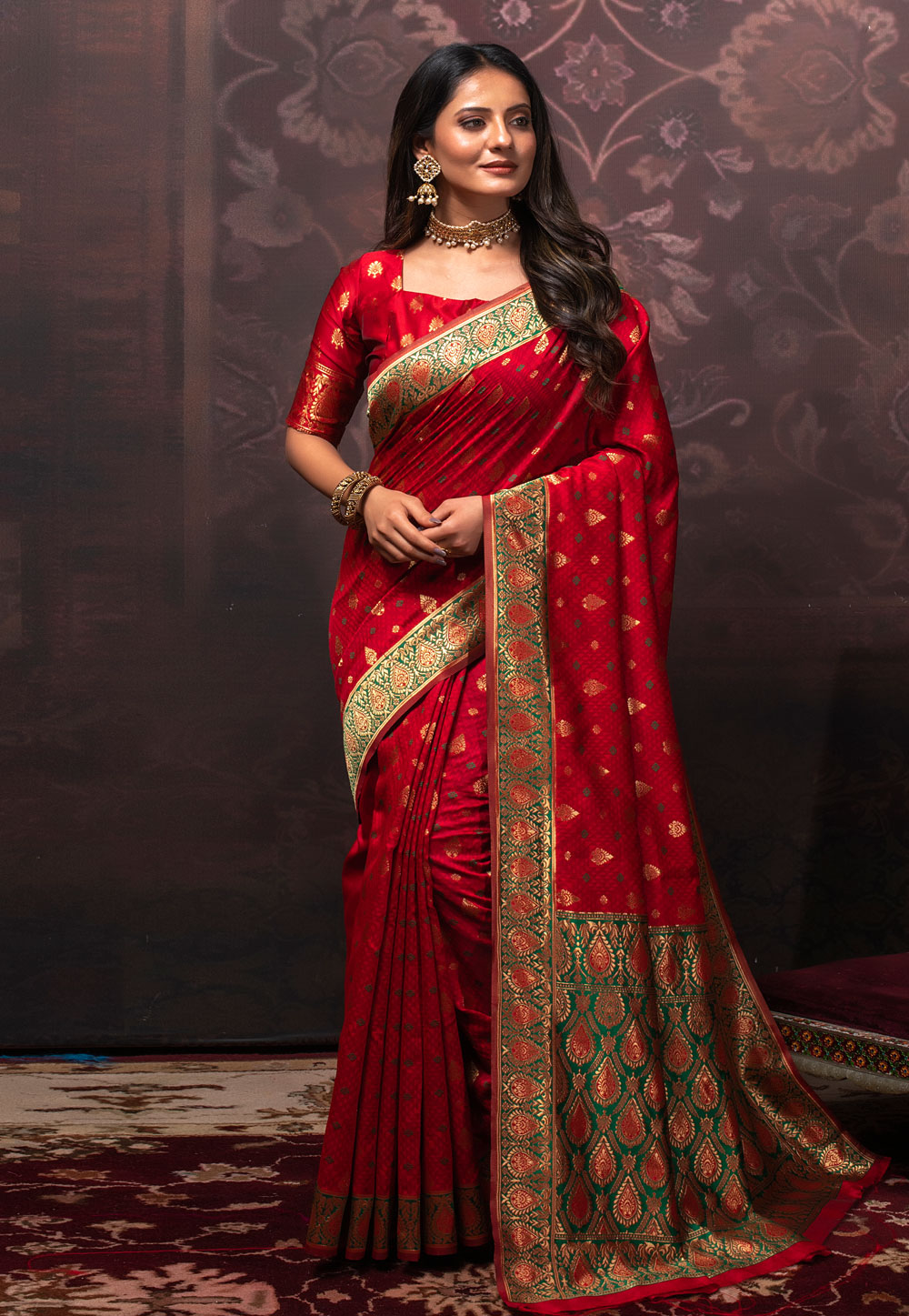 Red Banarasi Silk Saree With Blouse 231027
