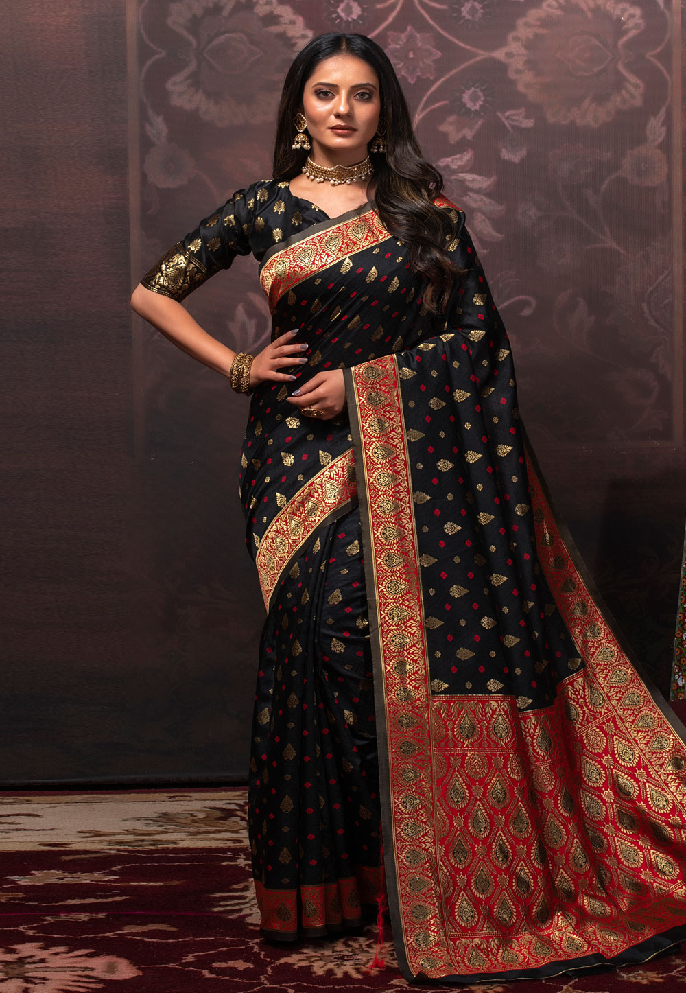Black Banarasi Silk Saree With Blouse 231028
