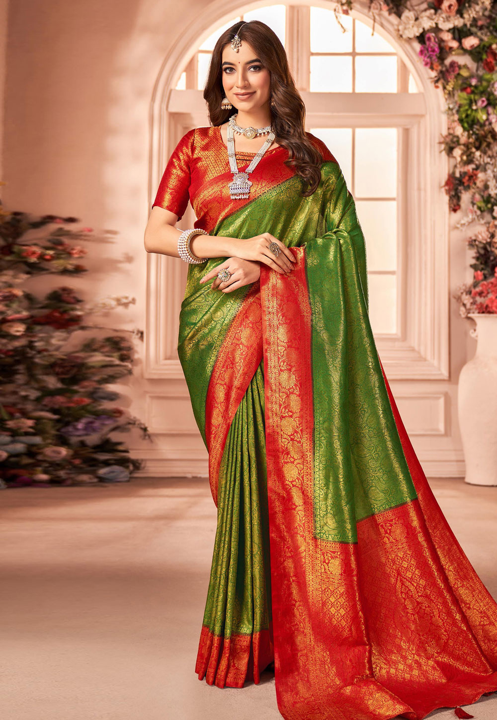 Green Silk Saree With Blouse 271238