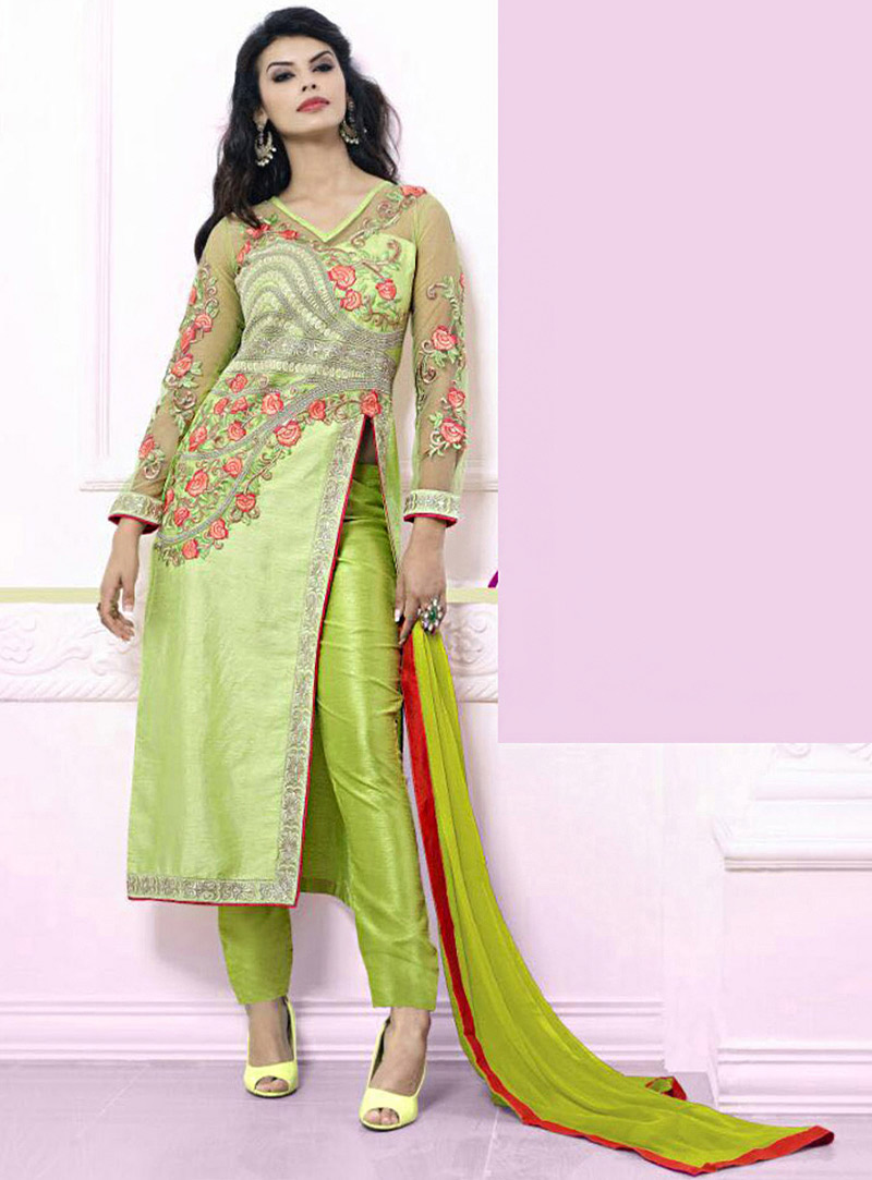 Green Faux Georgette Pakistani Style Suit 67207