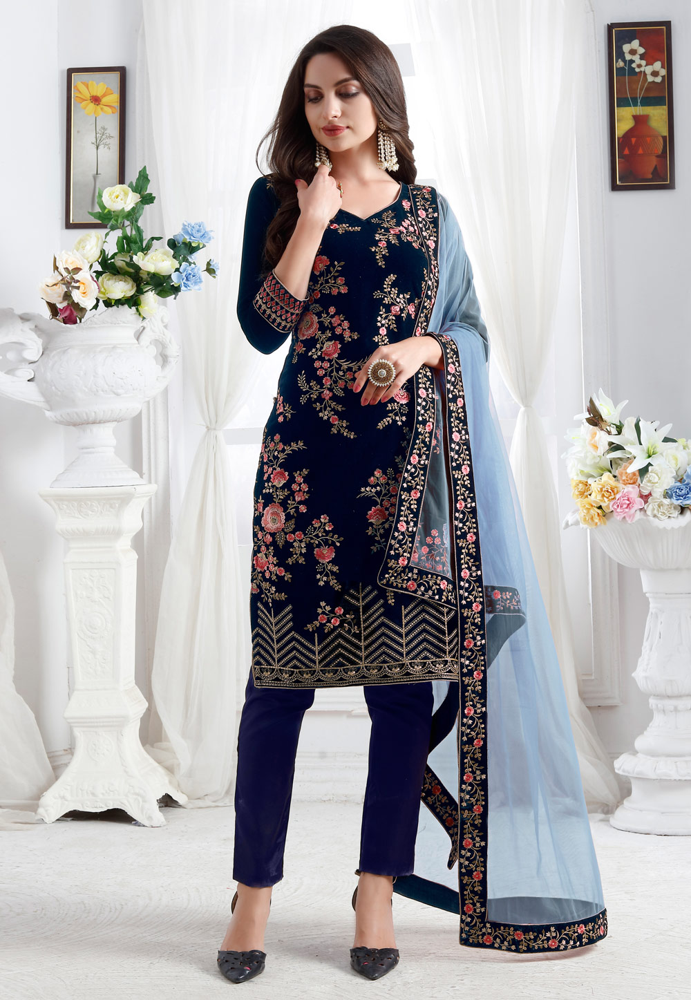 Blue Velvet Pakistani Style Suit 190246