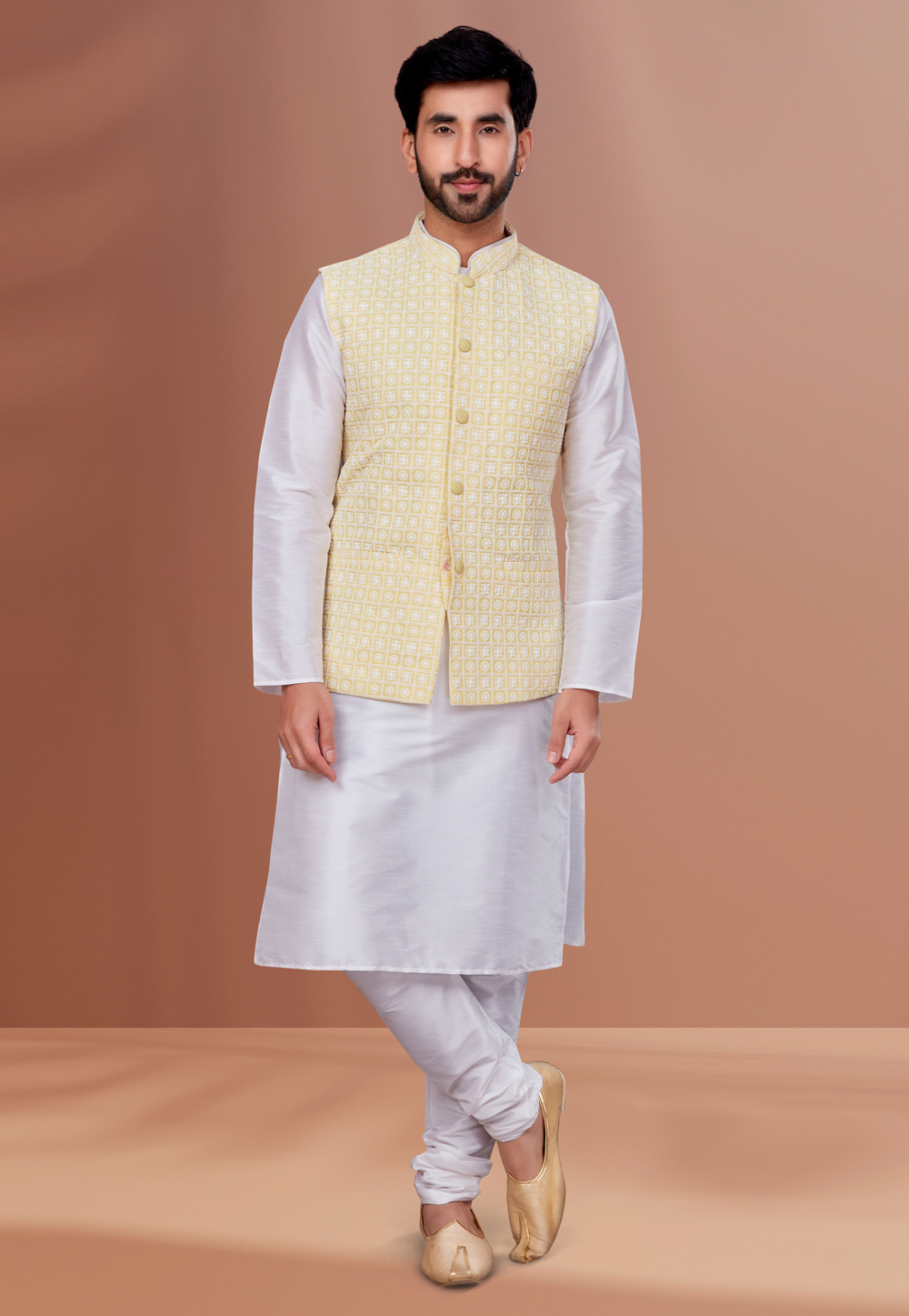 White Banarasi Kurta Pajama With Jacket 256874
