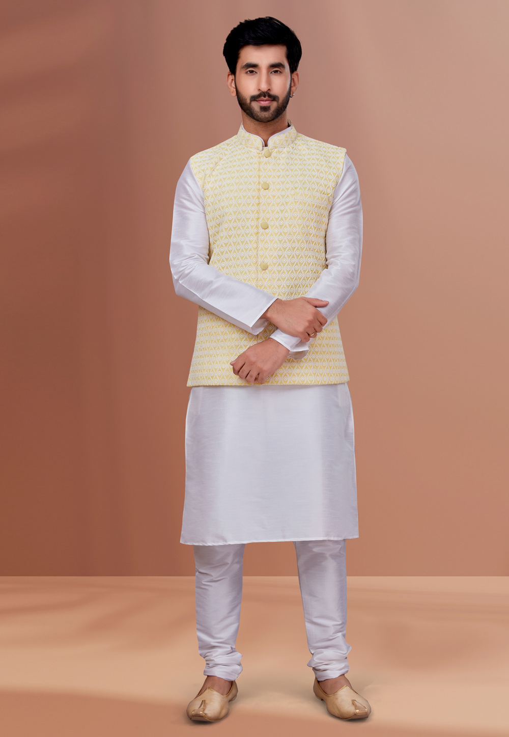 White Banarasi Kurta Pajama With Jacket 256879