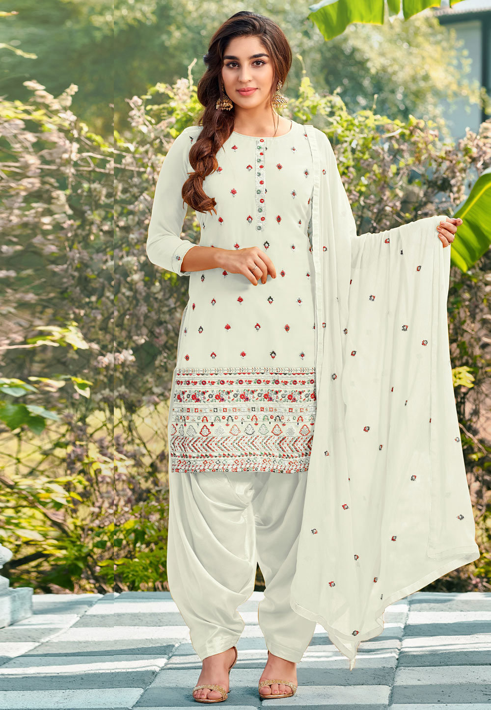 Buy White Designer Party Wear Faux Georgette Punjabi Patiala Suit | Punjabi  Patiala Suits