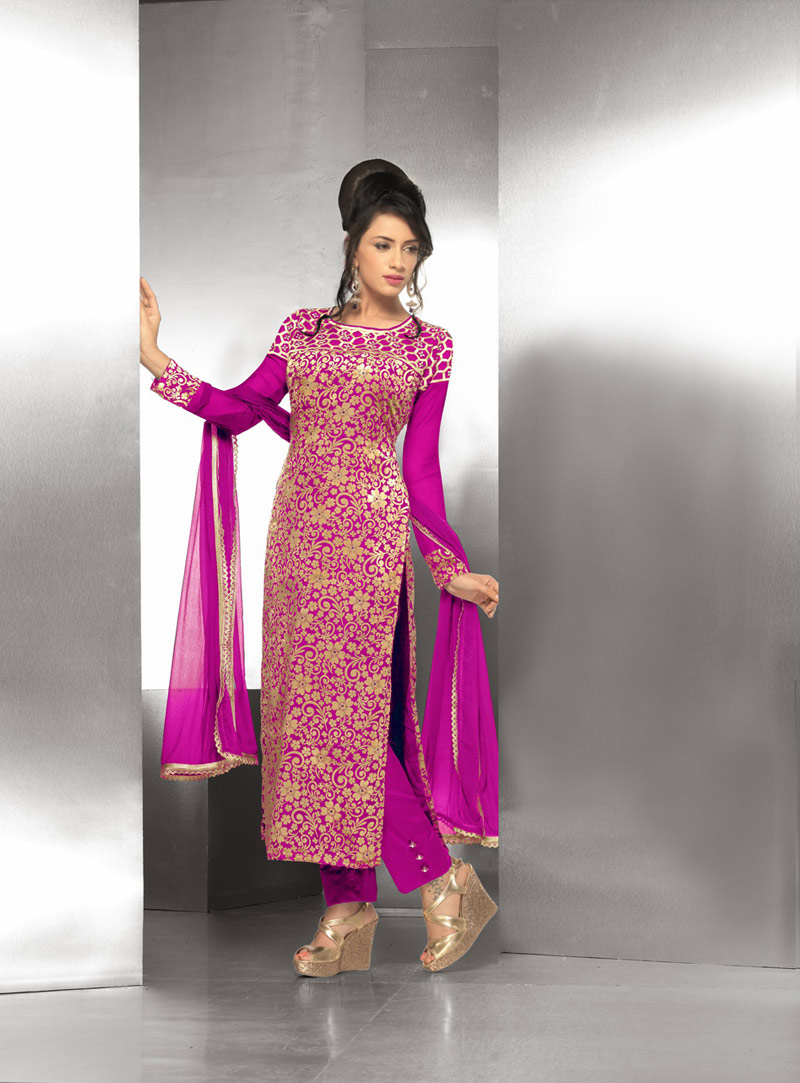 Magenta Velvet Brasso Pakistani Style Suit 47871