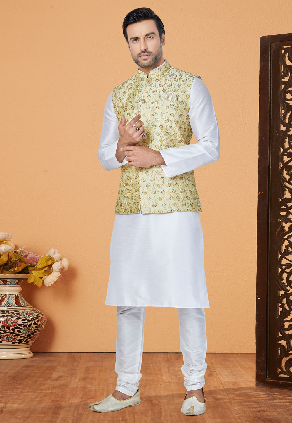White Banarasi Kurta Pajama With Jacket 265293