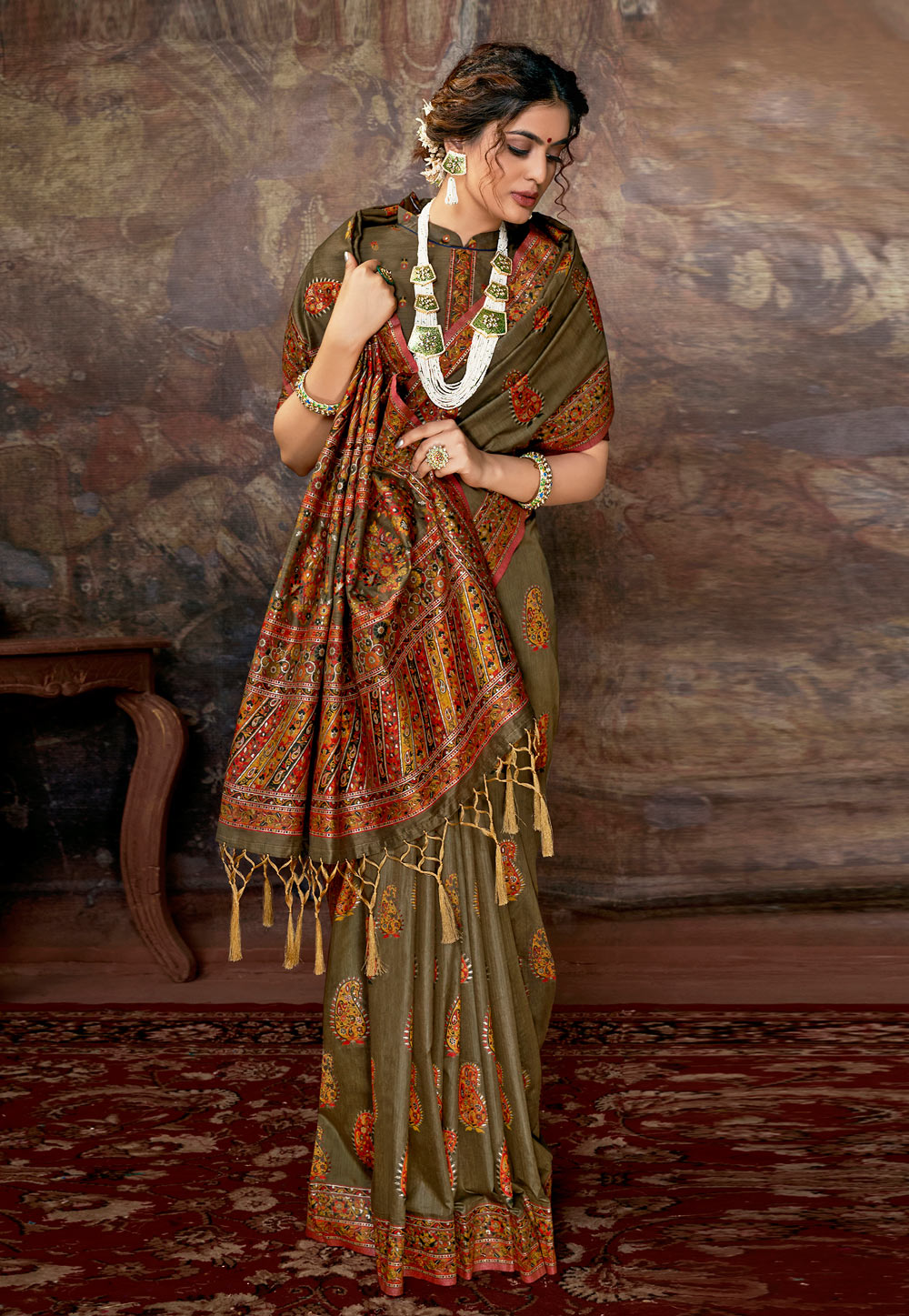Mehndi Banarasi Silk Saree With Blouse 213693