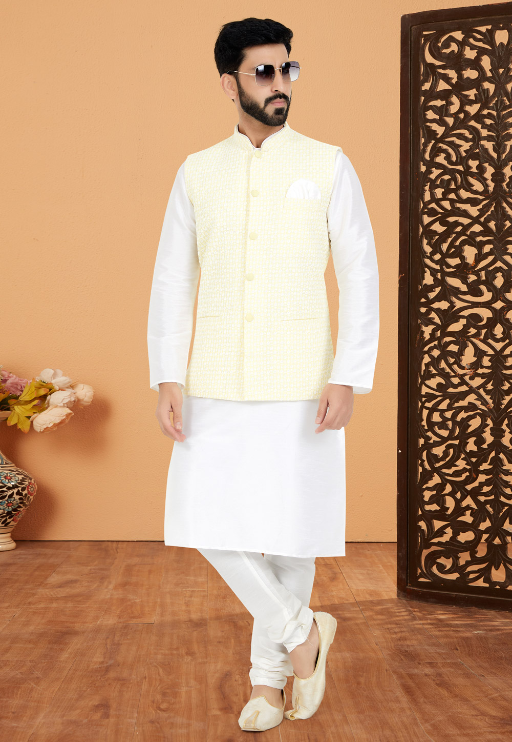 White Banarasi Kurta Pajama With Jacket 268571