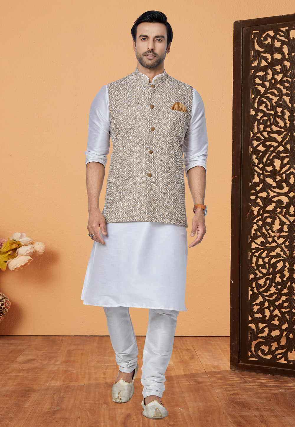 Off White Banarasi Kurta Pajama With Jacket 268575