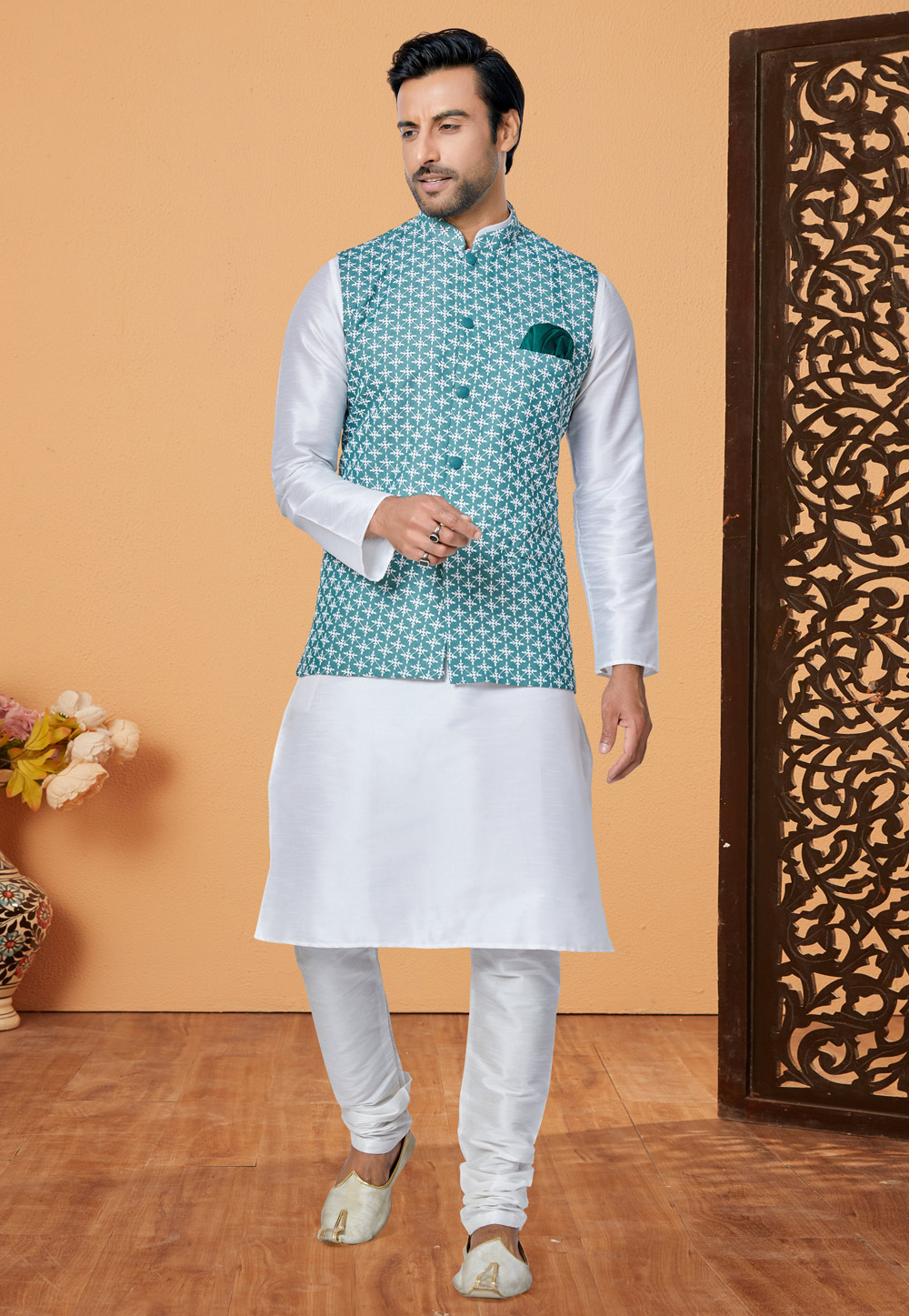 White Banarasi Kurta Pajama With Jacket 268584