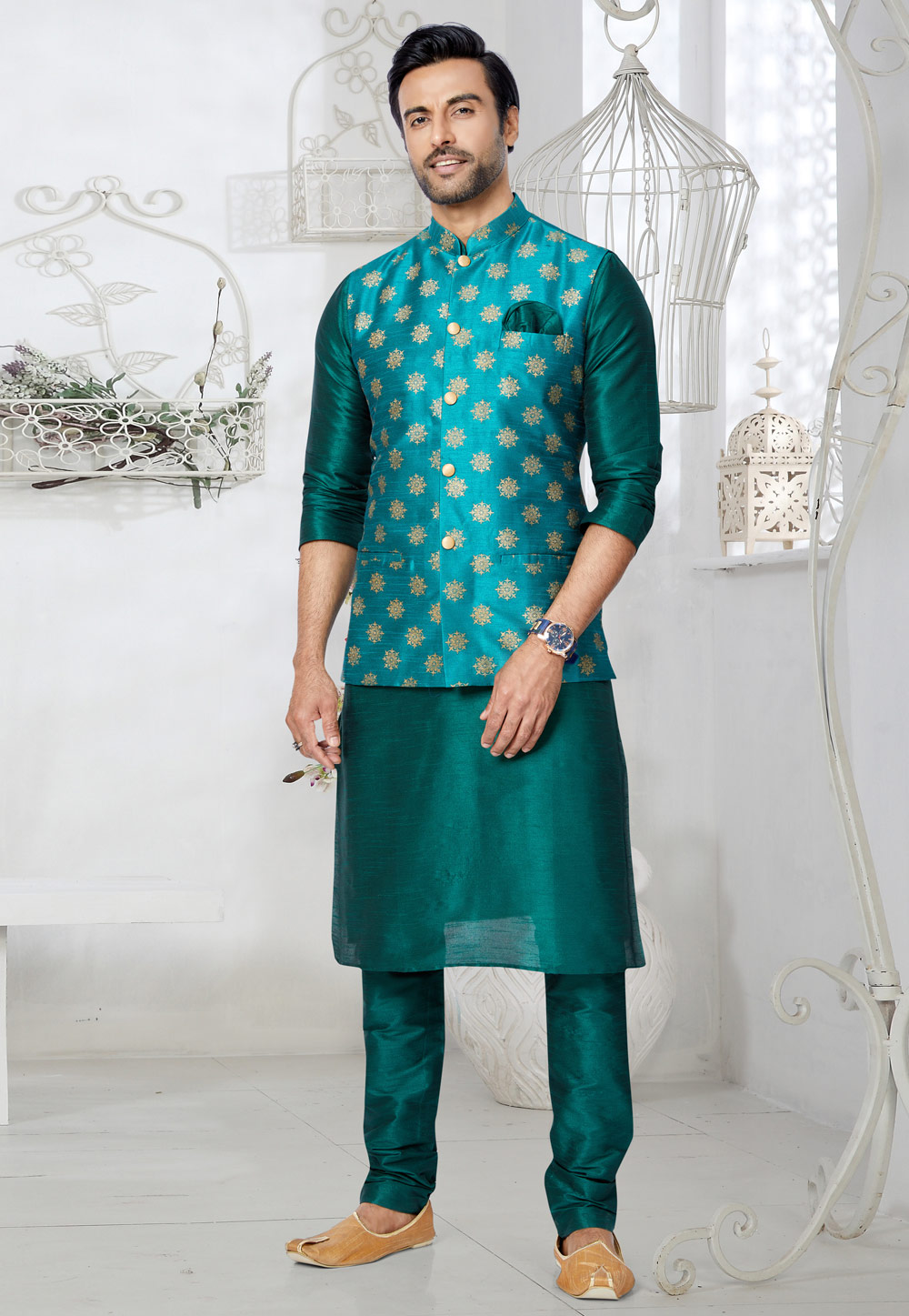 Green Banarasi Kurta Pajama With Jacket 268557
