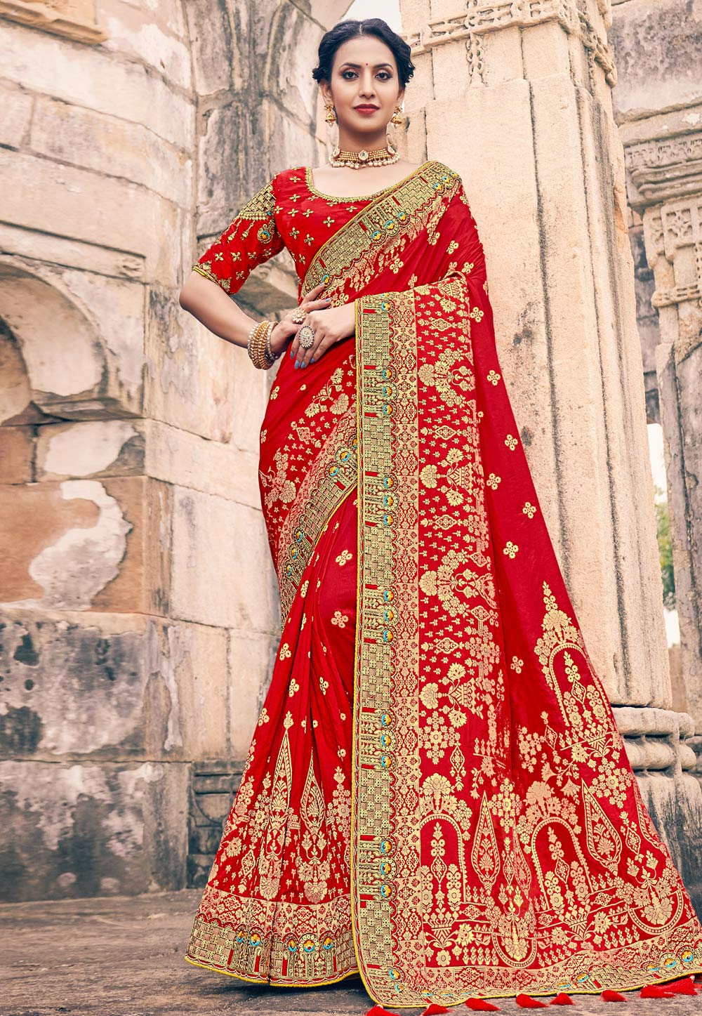 Red Shimmer Saree With Blouse 252839