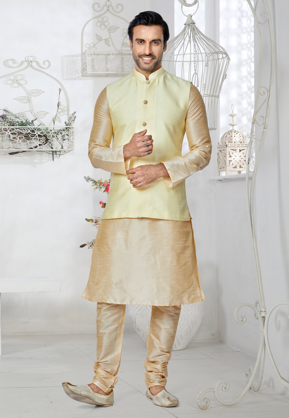 Cream Banarasi Kurta Pajama With Jacket 268563