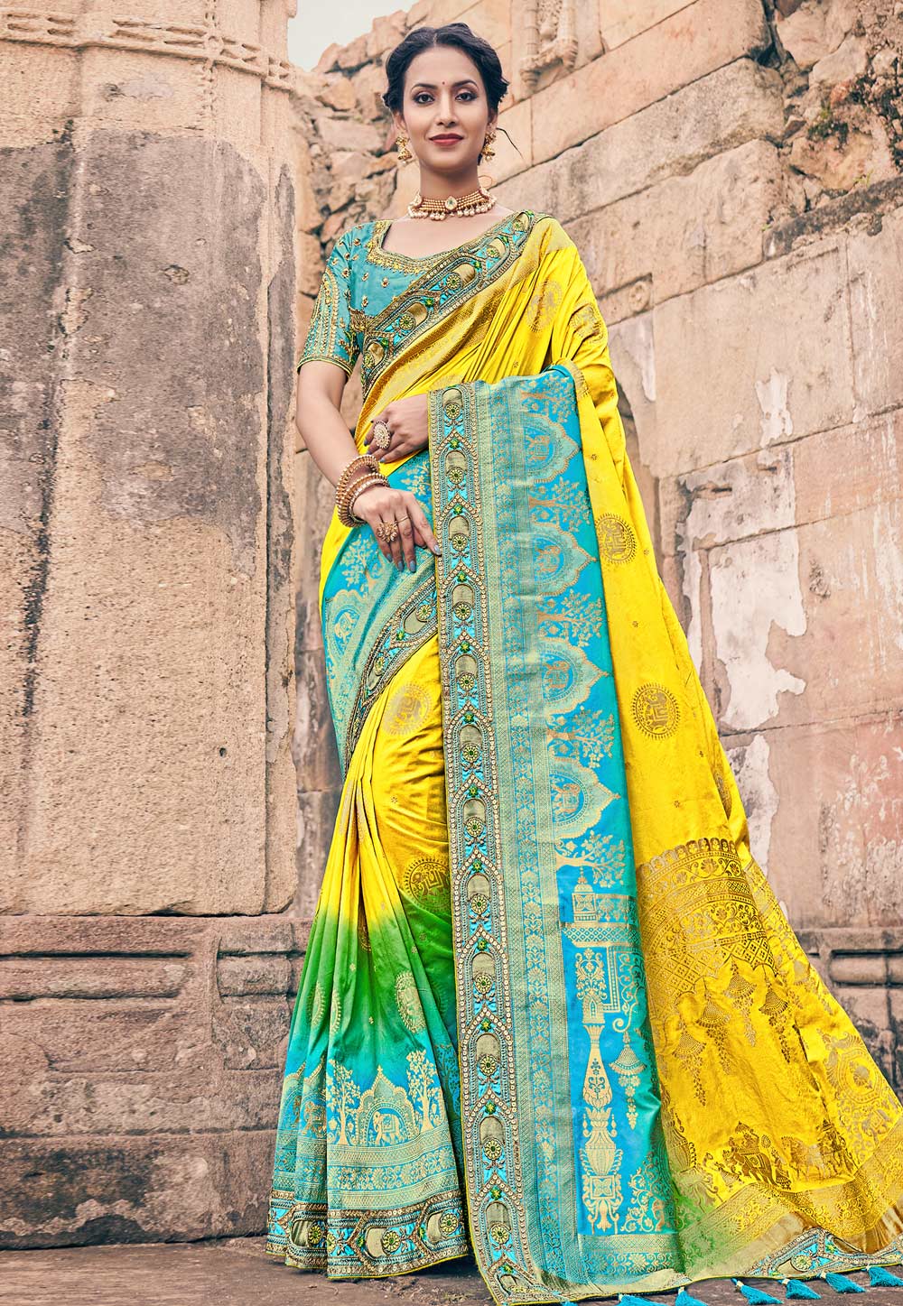 Yellow Shimmer Saree With Blouse 252845