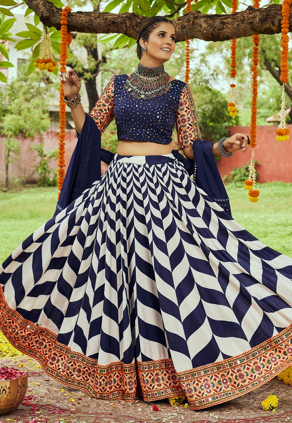 Grey Real Mirror Work Lengha Silk Navratri Wear Lehenga Choli Skirt Sari  Saree | eBay