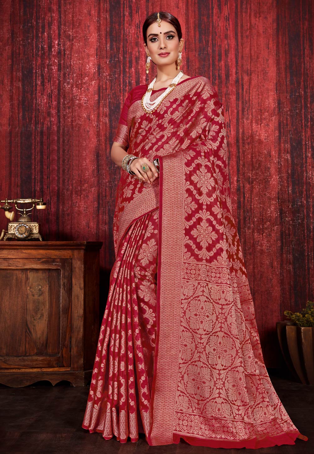 Maroon Linen Saree With Blouse 198612
