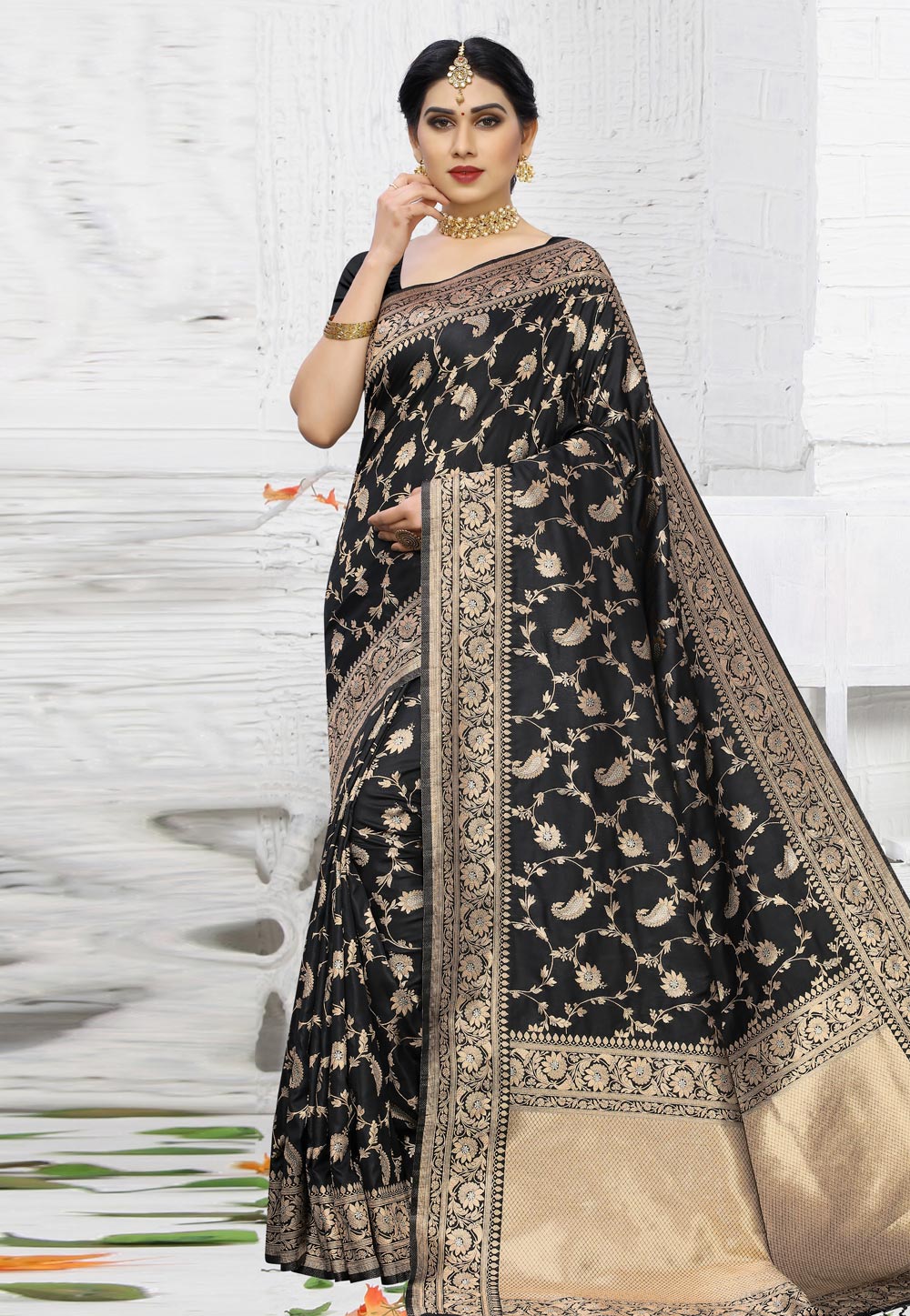 Black Banarasi Silk Saree With Blouse 203849
