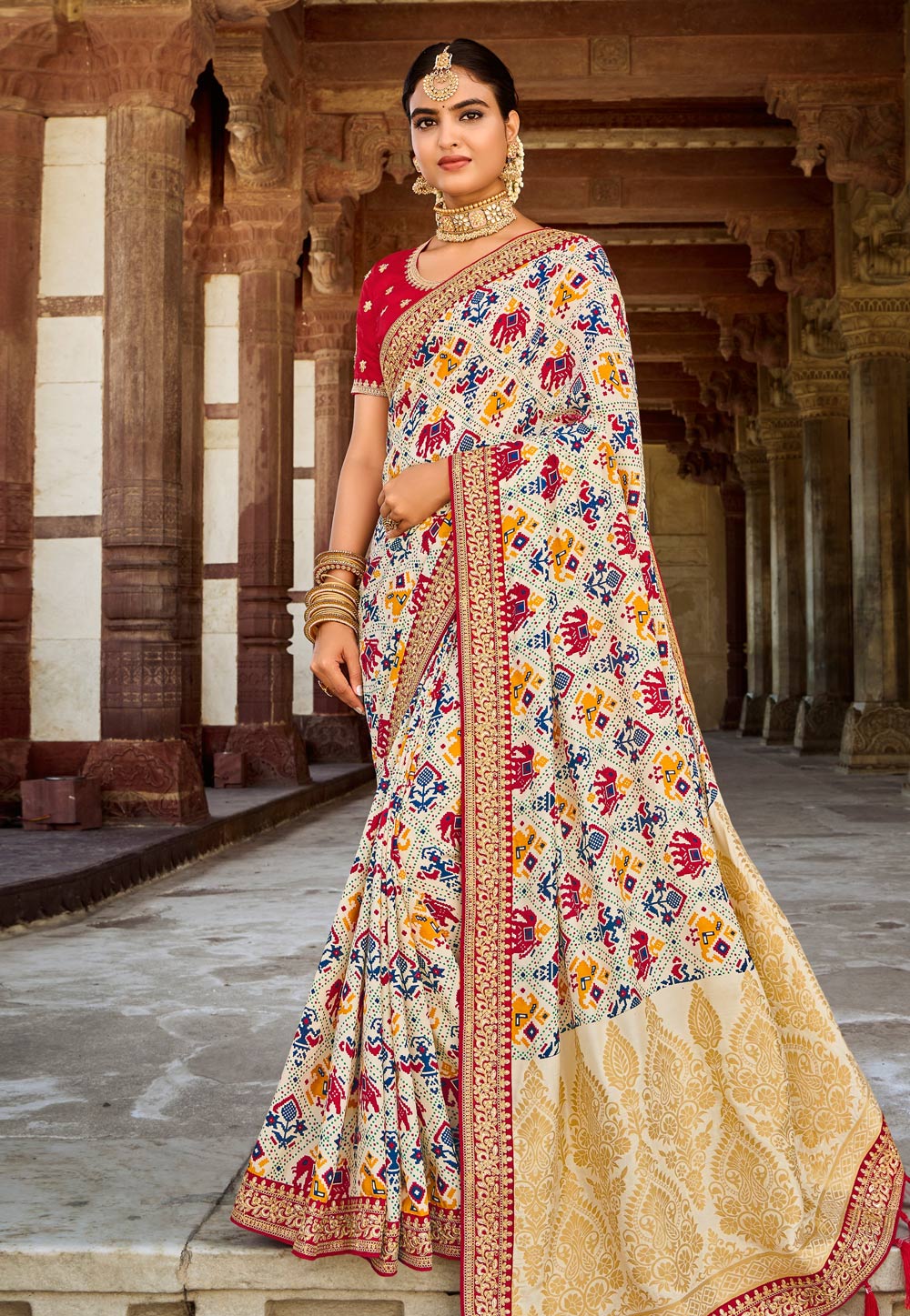 Off White Silk Saree With Blouse 266735